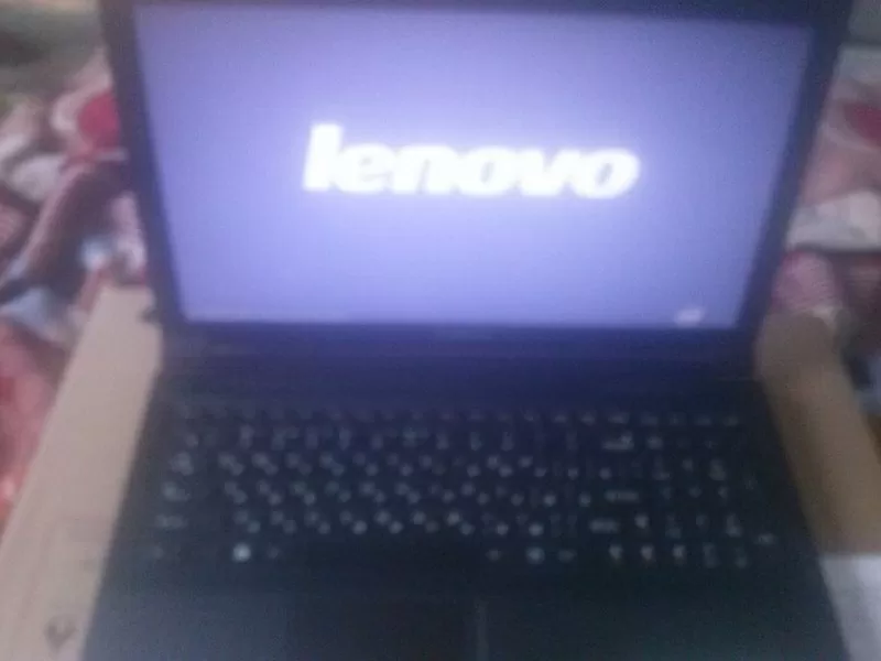 Срочно продаю ноутбук Lenovo B590