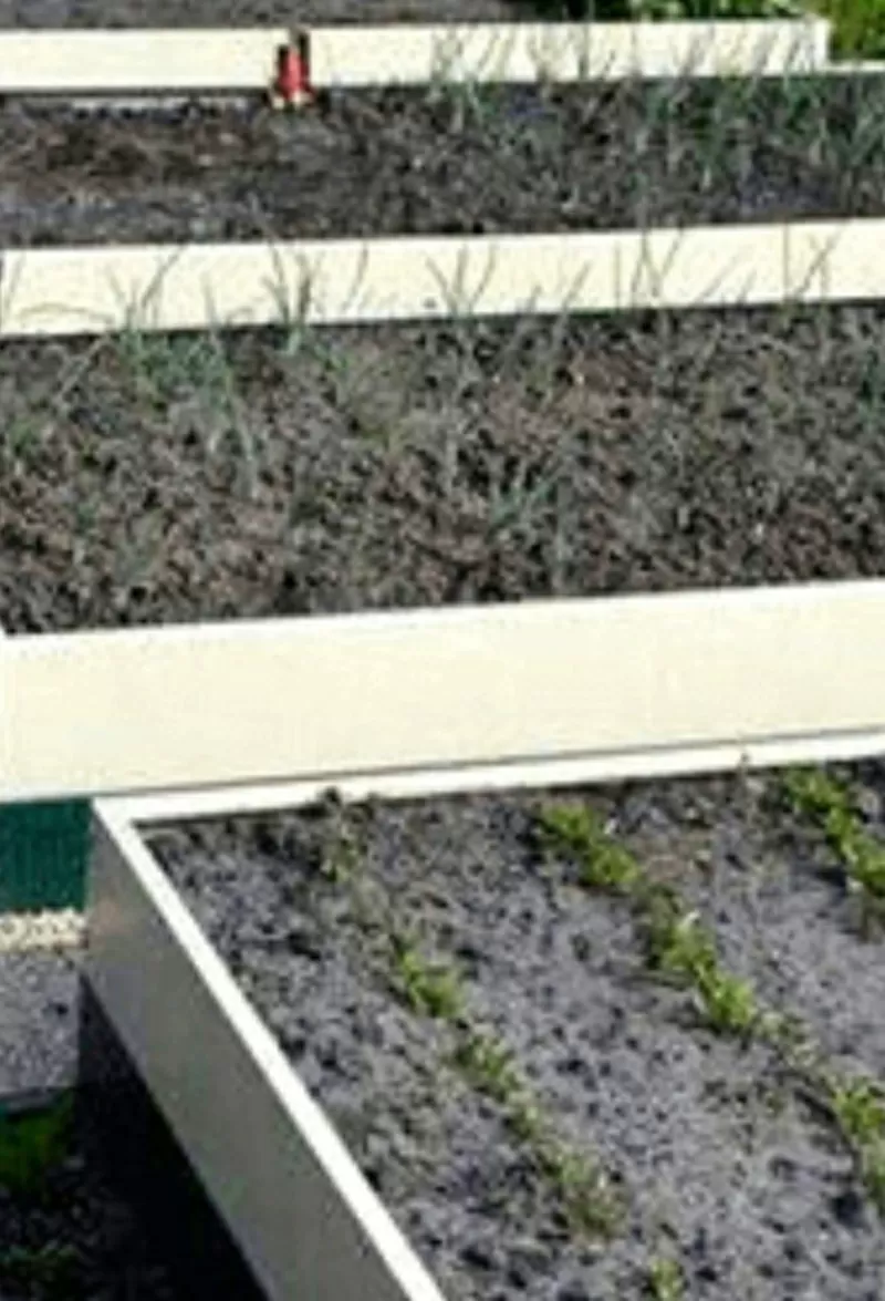 Установка высоких грядок 4